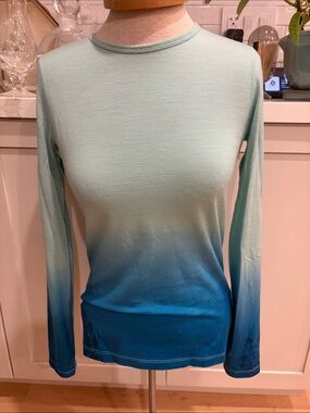Icebreaker Women’s Ombre Long-Sleeve Top in Light Aqua to Teal